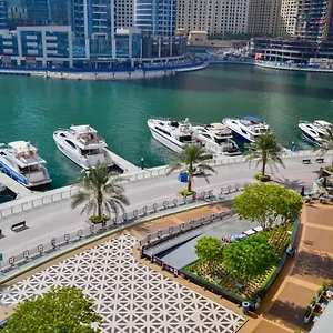 3-bedroom-with-private-large-terrace-apartment.dubaihotelsoffers.com/