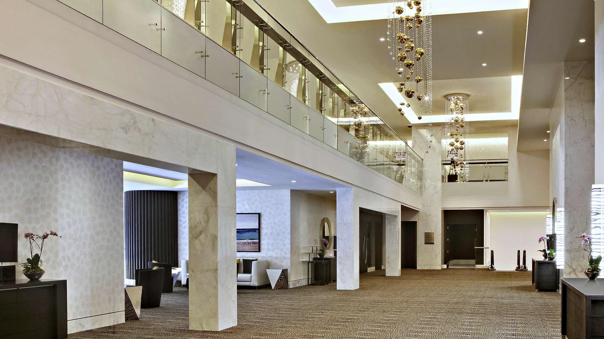 Sofitel Abu Dhabi Corniche Hotel 5*,