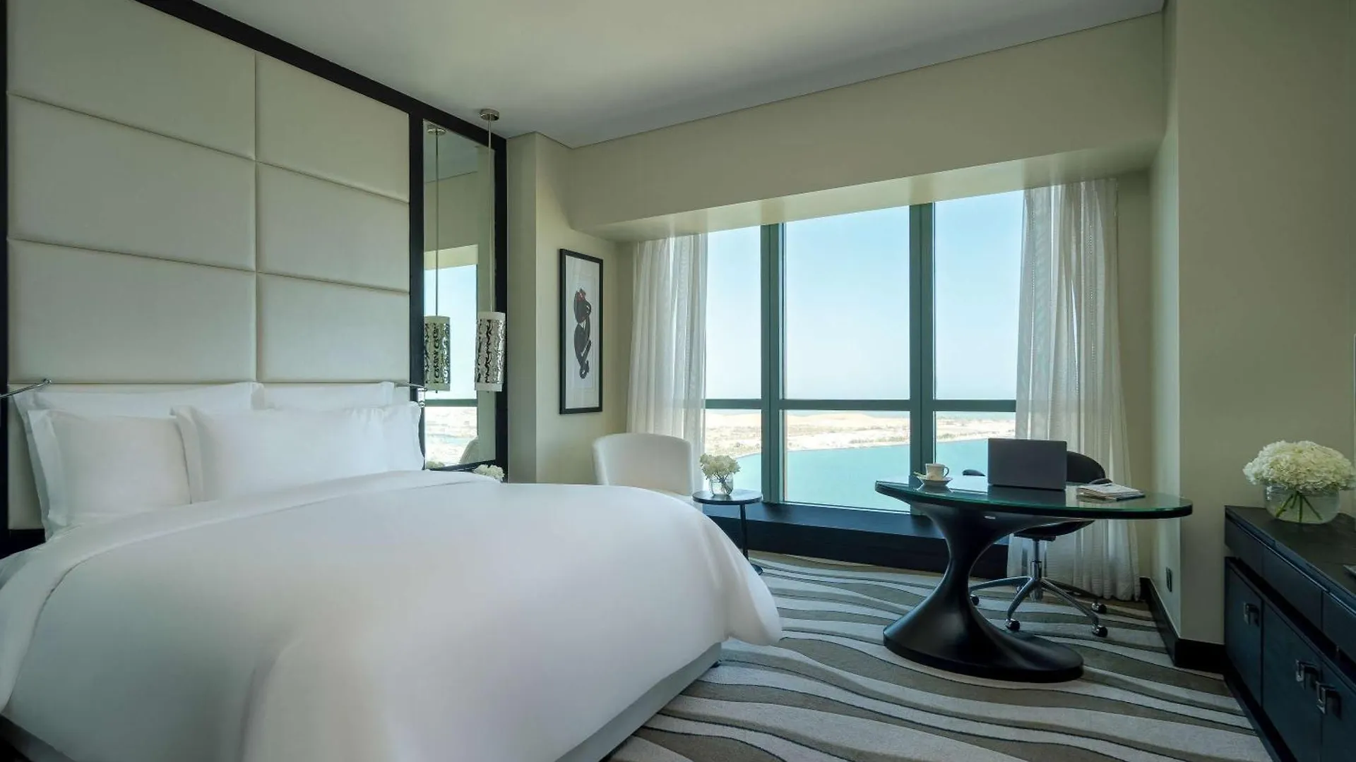 Sofitel Abu Dhabi Corniche Hotel