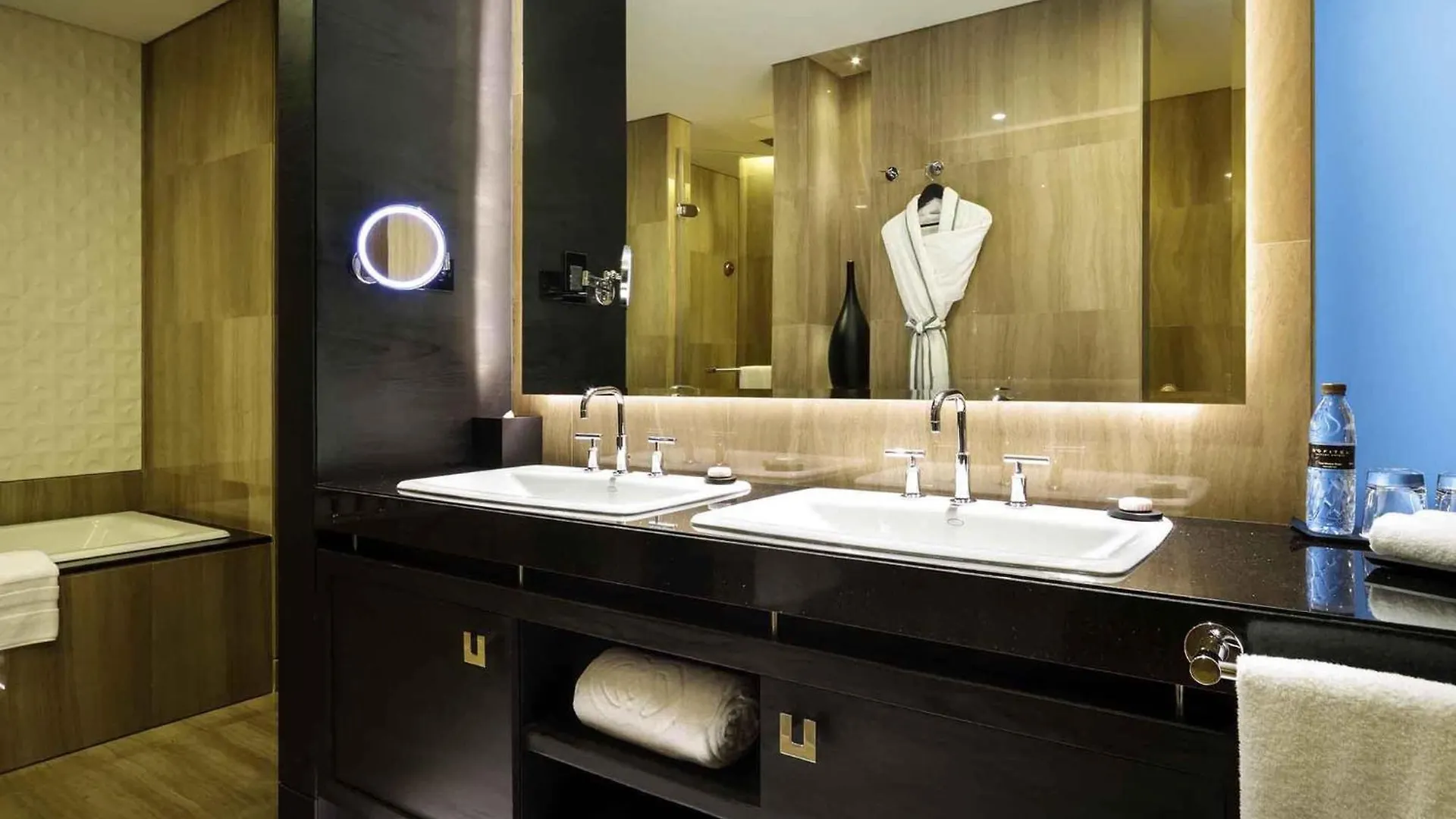 Hotel Sofitel Abu Dhabi Corniche